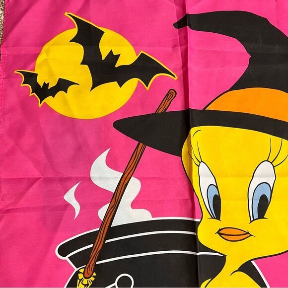 Vintage Tweety Bird Halloween House Flag Twick or Tweet 1997 Looney Tunes - Picture 7 of 12
